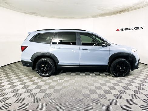 Used 2022 Honda Pilot TrailSport image 2