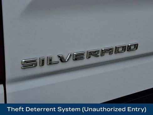 Used 2022 Chevrolet Silverado 1500 RST AWD/4WD image 32