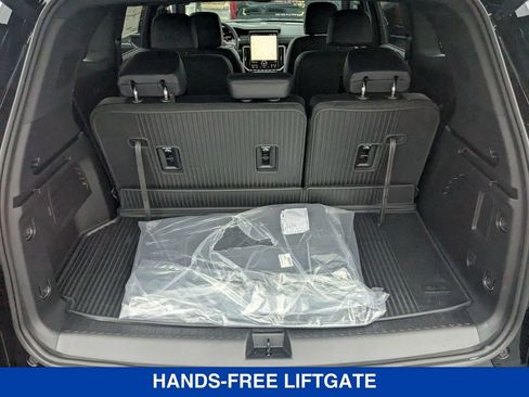 New 2026 GMC Acadia Elevation w/ Elevation Premium Package AWD/4WD image 29