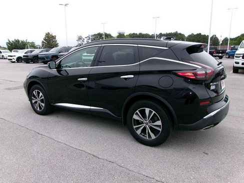 Used 2023 Nissan Murano SV AWD/4WD image 3