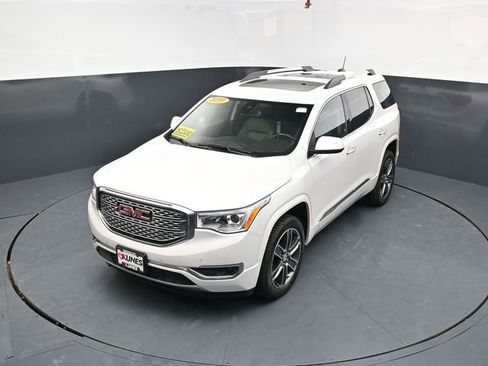 Used 2019 GMC Acadia Denali w/ Technology Package AWD/4WD image 31