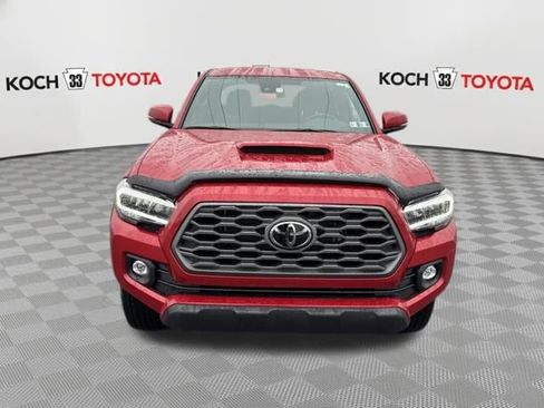 Certified 2022 Toyota Tacoma TRD Off-Road w/ Technology Package image 2