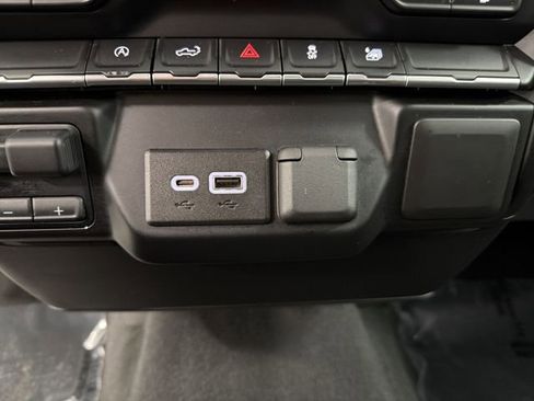 Used 2021 GMC Sierra 1500 Elevation AWD/4WD image 25