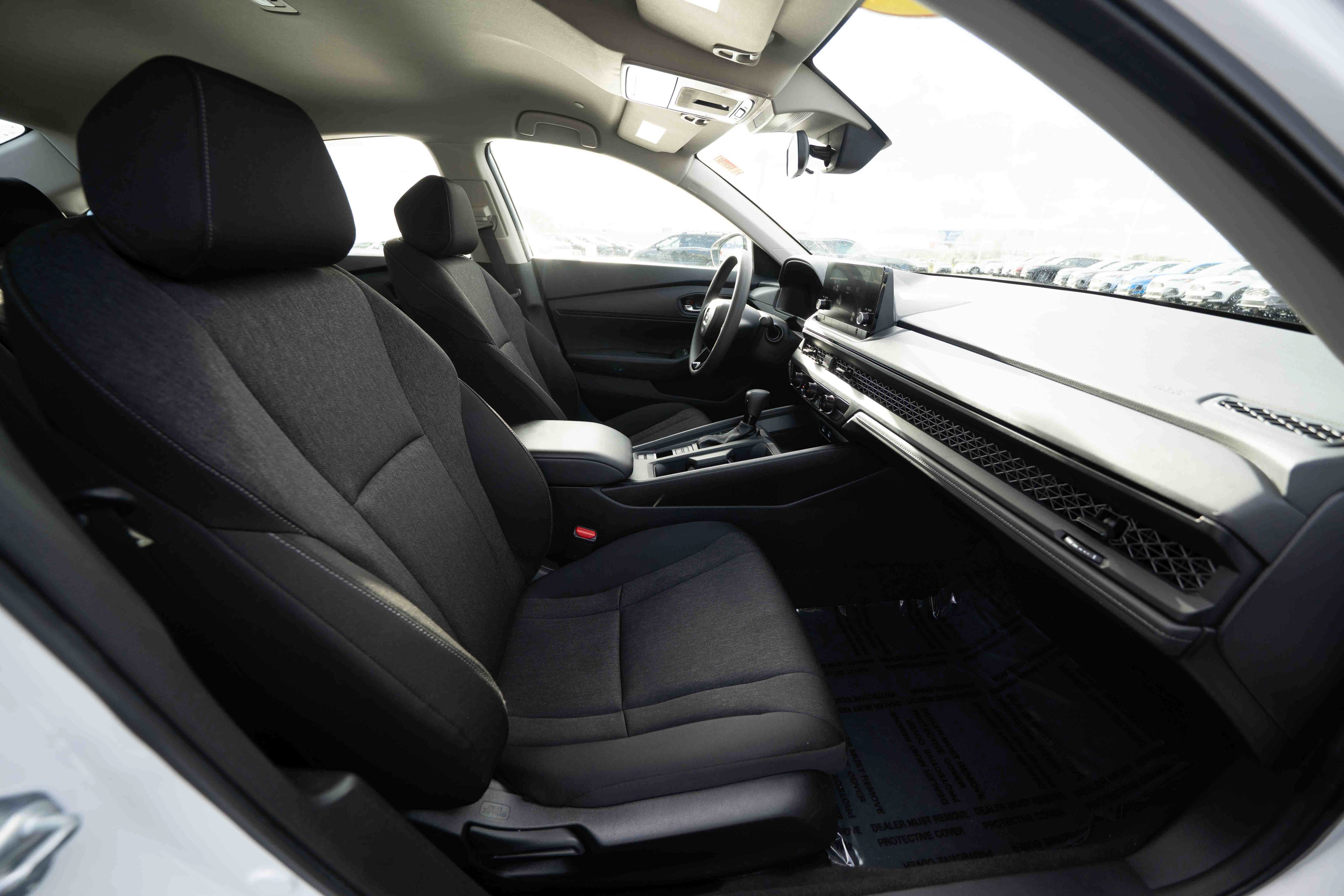 Certified 2025 Honda Accord LX image 26