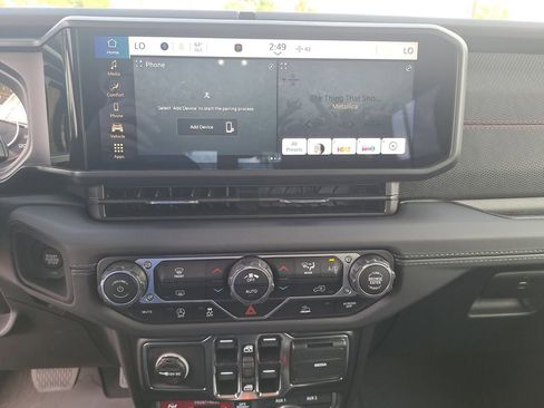 New 2025 Jeep Wrangler Unlimited Rubicon w/ Steel Bumper Group image 19