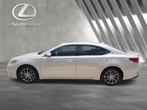 Used 2018 Lexus ES 350 w/ Luxury Package w/Wood Trim FWD image 1