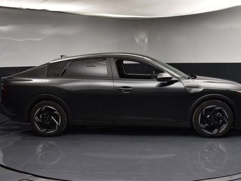 Certified 2025 Kia K4 EX FWD image 8