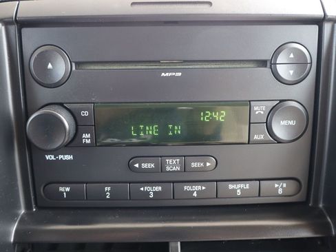 Used 2007 Ford Explorer XLT image 33