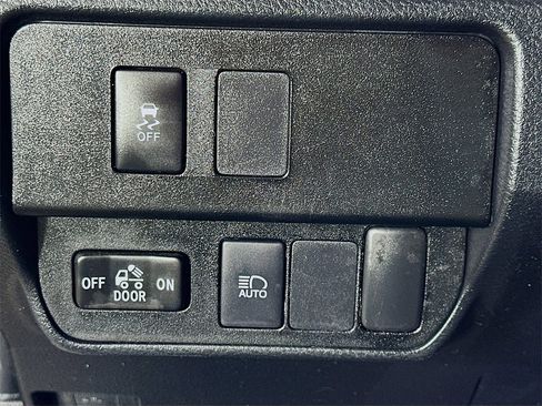 Used 2022 Toyota Tacoma SR5 image 21