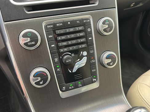 Used 2016 Volvo S60 T5 Premier FWD image 19