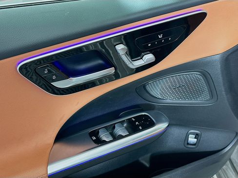 Used 2023 Mercedes-Benz C 300 Sedan image 15