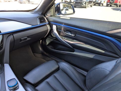 Used 2020 BMW 440i Convertible w/ M Sport Package image 24