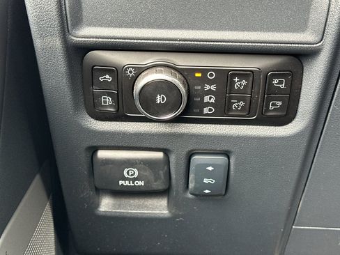 Used 2025 Ford F150 Lariat w/ Equipment Group 501A Mid AWD/4WD image 26