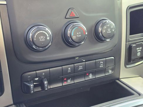 Used 2020 RAM 1500 Classic Warlock image 30