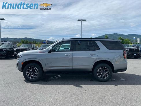Used 2023 Chevrolet Tahoe Z71 w/ Luxury Package AWD/4WD image 4