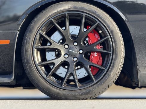 Used 2016 Dodge Challenger SRT Hellcat image 17