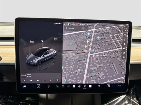 Used 2023 Tesla Model 3 Standard Range image 23