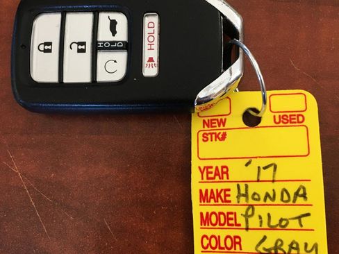 Used 2017 Honda Pilot Elite image 38