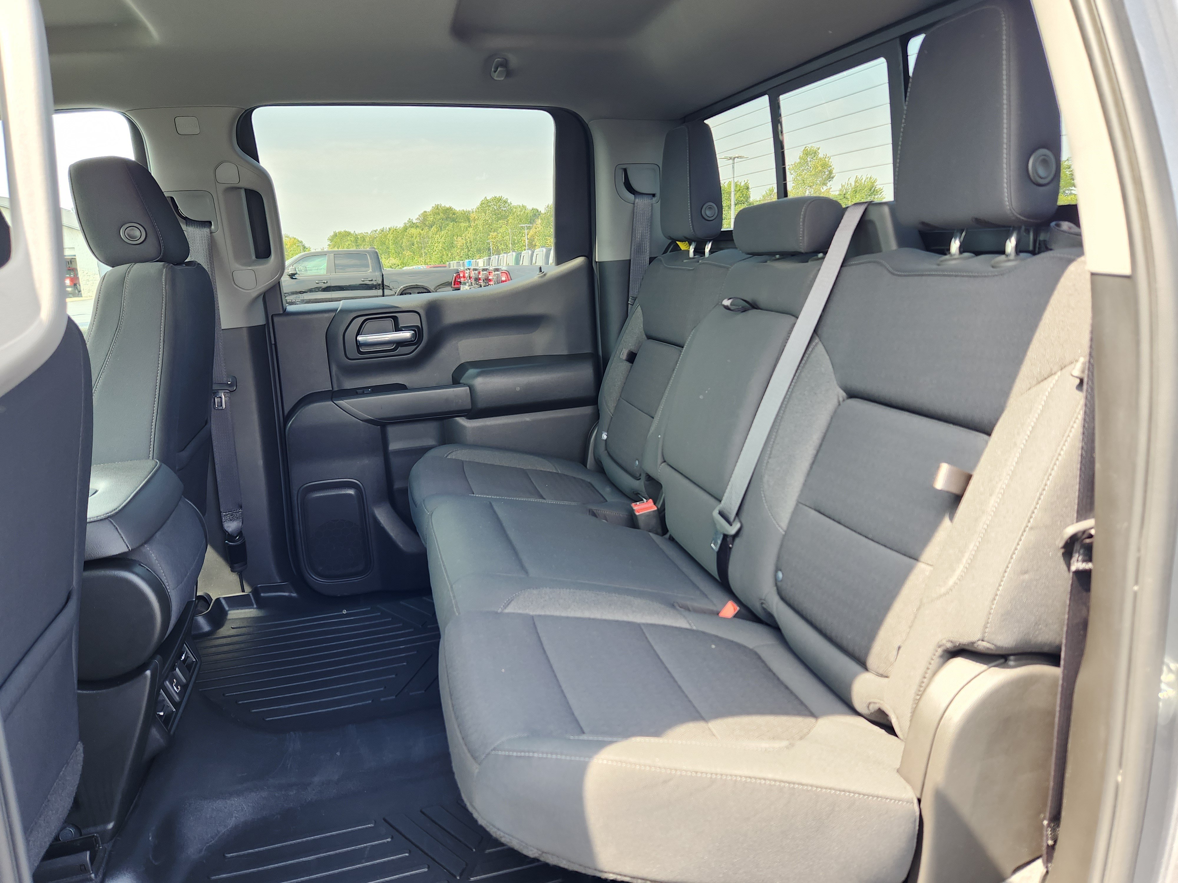 Used 2022 Chevrolet Silverado 1500 LT w/ All Star Edition Plus AWD/4WD image 12