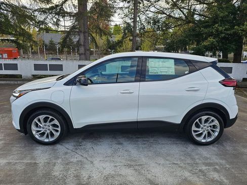 New 2027 Chevrolet Bolt LT w/ Comfort Package FWD image 2