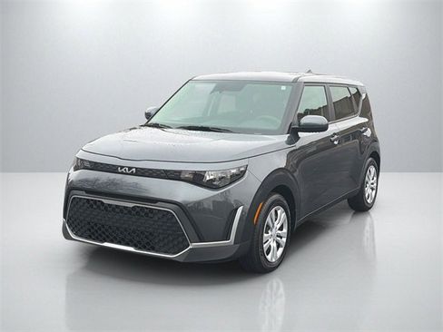 Certified 2024 Kia Soul LX image 3