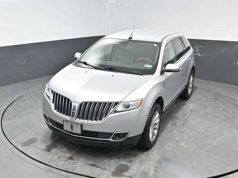 Used 2015 Lincoln MKX AWD w/ Equipment Group 101A image 30