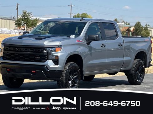 Used 2025 Chevrolet Silverado 1500 Custom Trail Boss AWD/4WD image 8