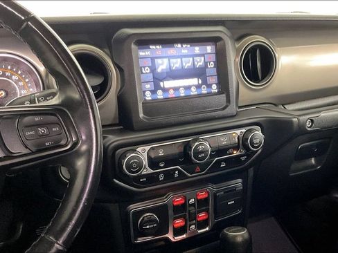 Used 2021 Jeep Gladiator Sport AWD/4WD image 9