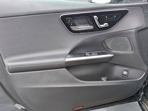 Used 2024 Mercedes-Benz C 300 4MATIC Sedan image 16