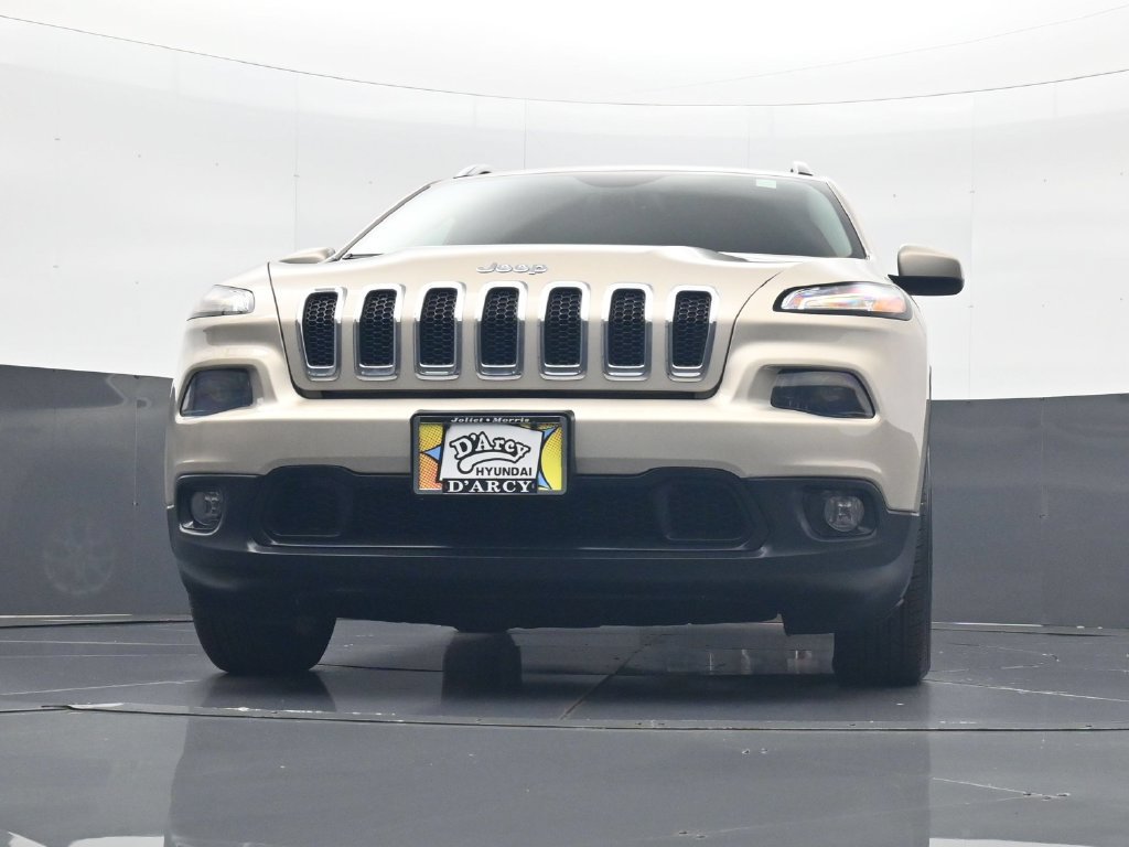 Used 2015 Jeep Cherokee Latitude w/ Comfort/Convenience Group FWD image 23