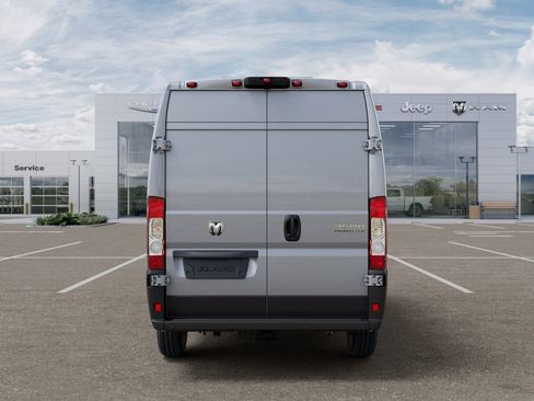 New 2025 RAM ProMaster 3500 w/ Premium Convenience Group FWD image 8