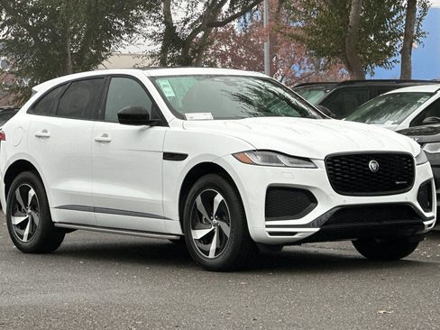 New 2025 Jaguar F-PACE R-Dynamic S AWD/4WD image 6