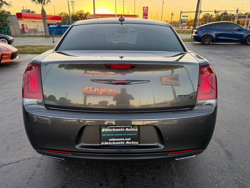 Used 2023 Chrysler 300 S image 6