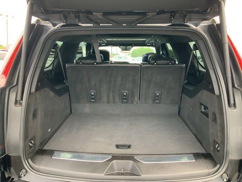 Used 2022 Cadillac Escalade ESV Sport Platinum AWD/4WD image 22