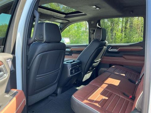Used 2025 GMC Sierra 1500 Denali Ultimate AWD/4WD image 22
