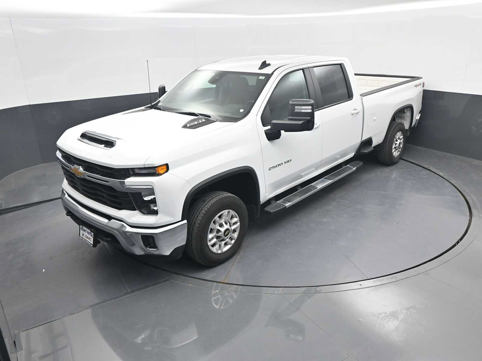 Used 2025 Chevrolet Silverado 2500 LT w/ Convenience Package AWD/4WD image 36