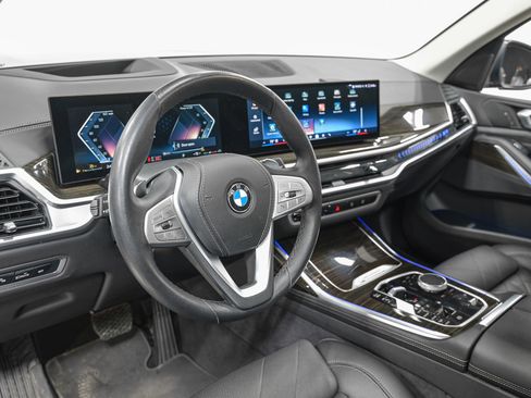 Used 2024 BMW X7 xDrive40i image 15
