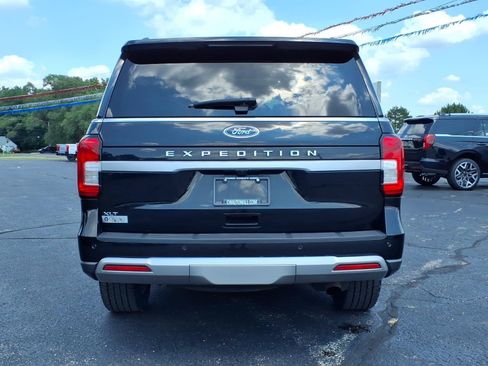 Used 2022 Ford Expedition XLT AWD/4WD image 20