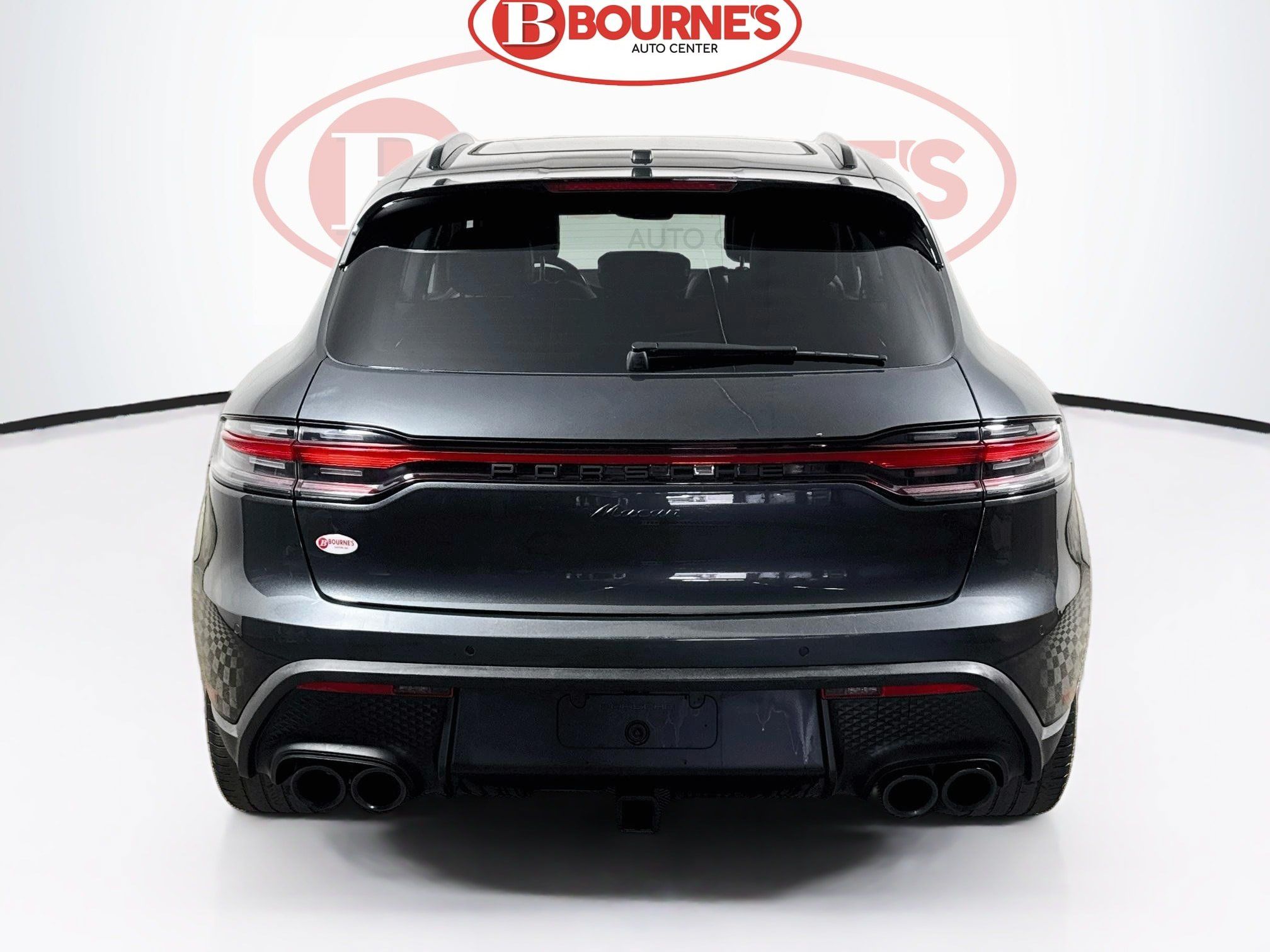 Used 2023 Porsche Macan AWD/4WD image 10