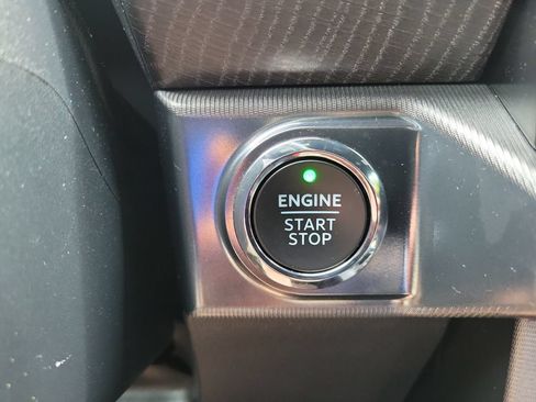 Used 2022 Ford F150 Platinum w/ Equipment Group 701A High AWD/4WD image 38