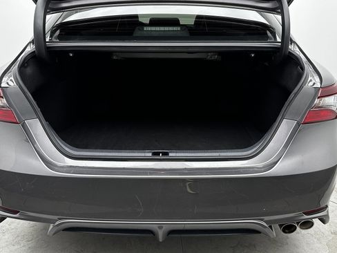 Used 2022 Toyota Camry SE image 29