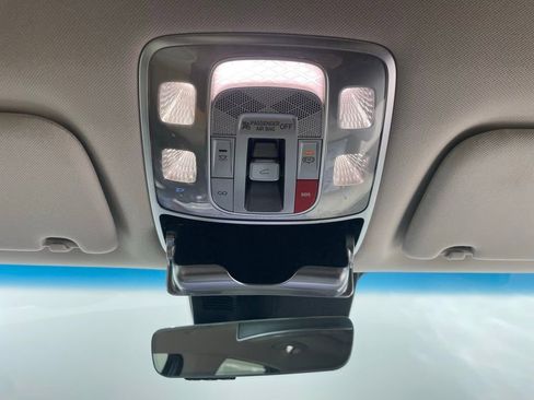 Used 2026 Genesis GV70 2.5T Select image 27