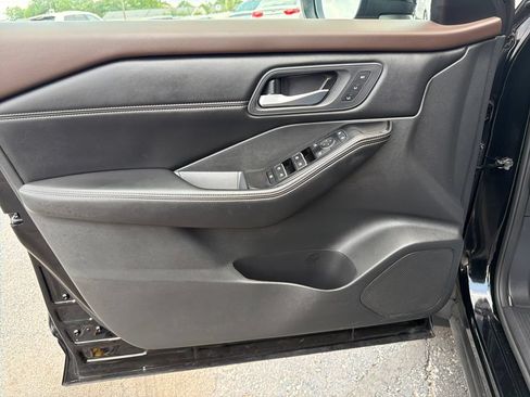 Used 2023 Nissan Rogue SL w/ SL Premium Package AWD/4WD image 30
