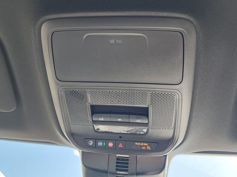 New 2026 GMC Acadia AT4 w/ Super Cruise Package image 39