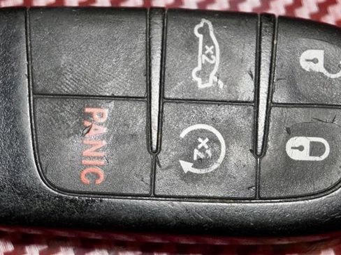 Used 2015 Dodge Challenger SXT Plus w/ Premium Sound Group image 25