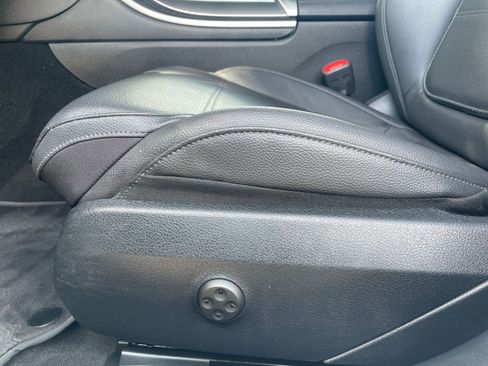 Used 2024 Mercedes-Benz C 300 4MATIC Sedan image 23