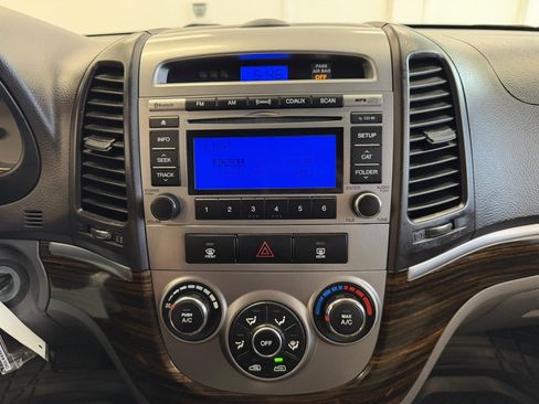 Used 2010 Hyundai Santa Fe GLS image 12