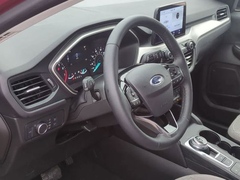 Certified 2022 Ford Escape SE w/ Convenience Package image 10