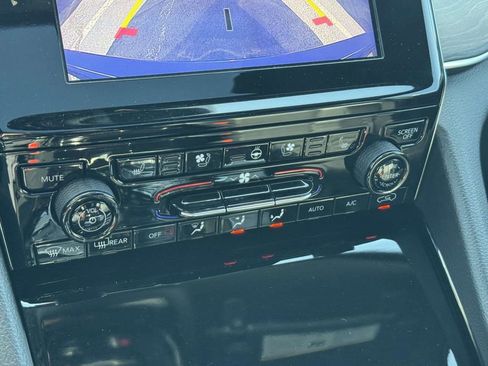 Used 2022 Jeep Grand Cherokee Overland image 14