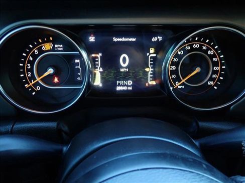 Used 2022 Jeep Wrangler Unlimited Sport AWD/4WD image 23